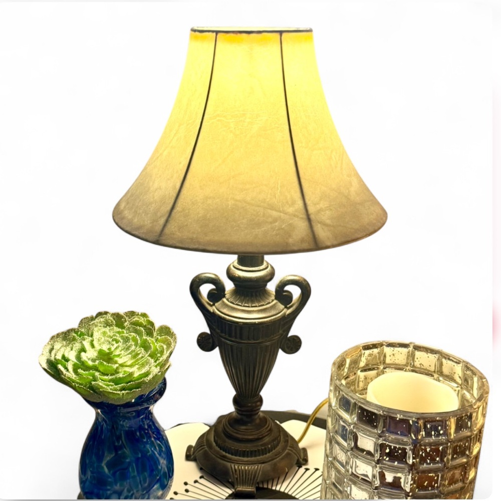 Vintage Table Top Lamp - Picture 3 of 16